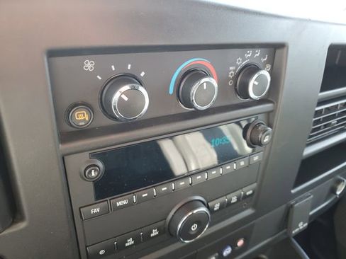 Used 2023 GMC Savana 2500 Extended w/ Driver Convenience Package image 24