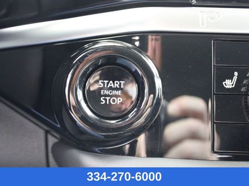 New 2026 Nissan Pathfinder SL image 10