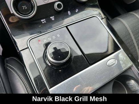 Used 2018 Land Rover Range Rover Velar R-Dynamic HSE image 24