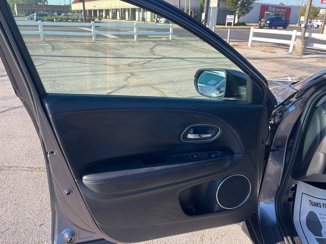 Used 2019 Honda HR-V EX-L image 14
