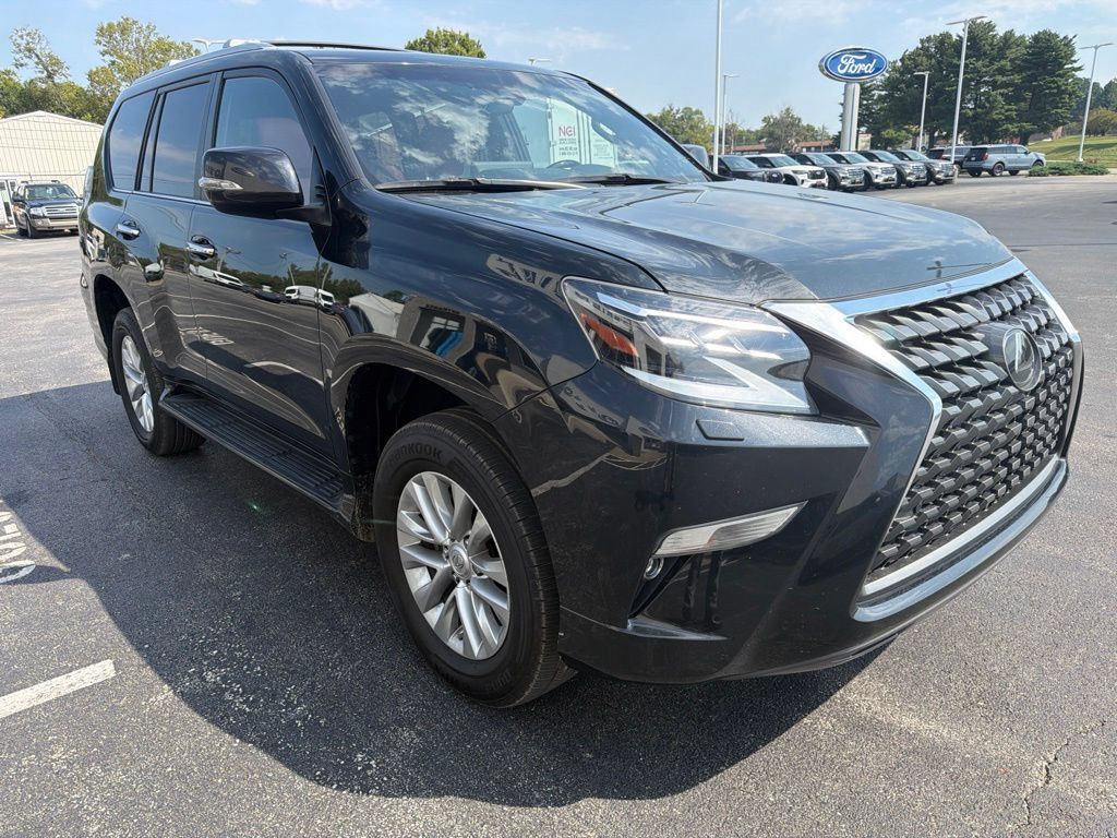 Used 2023 Lexus GX 460 Premium w/ Premium Package AWD/4WD image 6