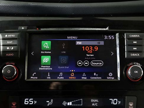 Used 2020 Nissan Rogue SV w/ Premium Package FWD image 24