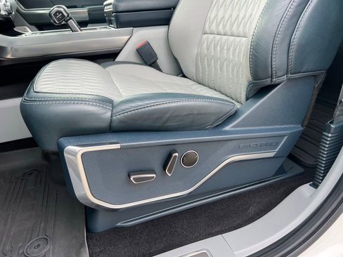 Used 2023 Ford F150 Limited image 15