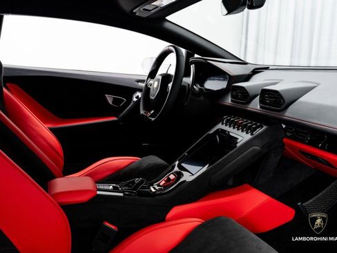 Used 2024 Lamborghini Huracan Tecnica image 45