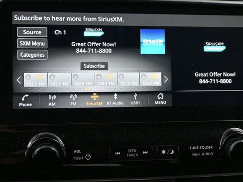 Used 2021 Nissan Armada SL w/ Captain's Chairs Package image 18