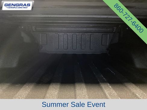 Used 2024 Jeep Gladiator Rubicon AWD/4WD image 32