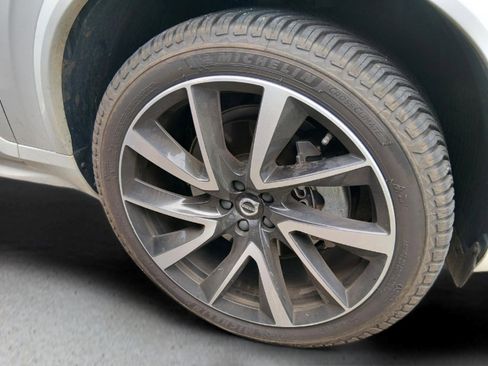 Used 2024 Volvo XC90 B6 Ultimate AWD/4WD image 19