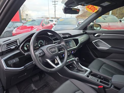 Used 2022 Audi Q3 2.0T Premium Plus image 21
