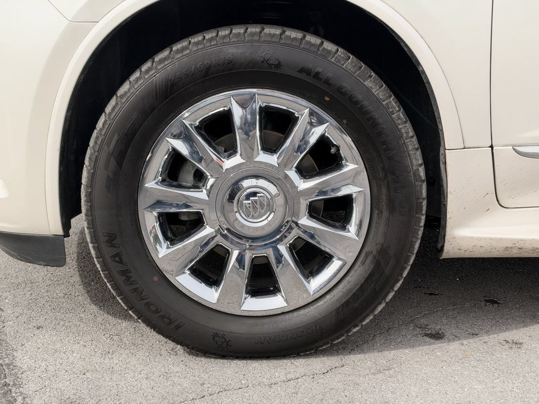 Used 2014 Buick Enclave Premium AWD/4WD image 31