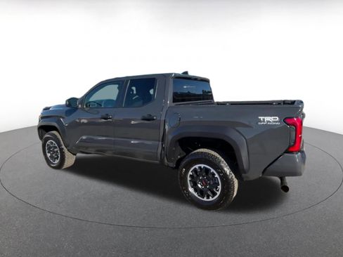 Used 2025 Toyota Tacoma TRD Off-Road image 9