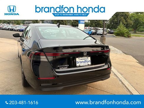 Used 2023 Honda Accord EX image 4