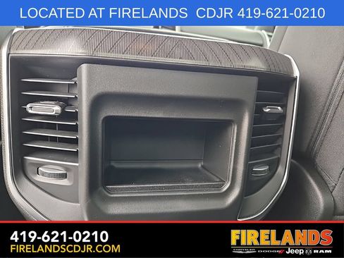 New 2026 RAM 1500 4x4 Crew Cab image 26