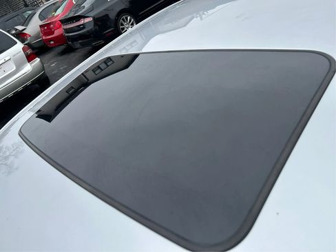 Used 2015 Chevrolet Malibu LT w/ Power Convenience Package image 14