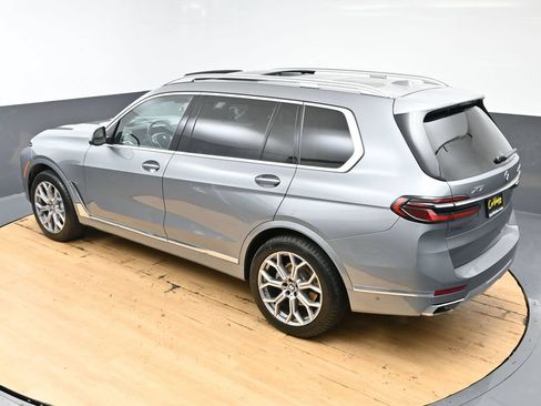 Used 2025 BMW X7 xDrive40i AWD/4WD image 47