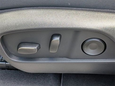 New 2025 GMC Terrain Elevation w/ Elevation Premium Package image 24