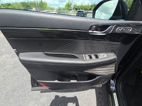 Used 2025 Hyundai Palisade Calligraphy AWD/4WD image 13