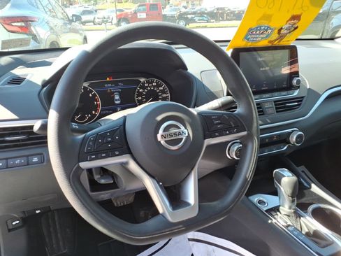 Used 2021 Nissan Altima 2.5 SV AWD/4WD image 11