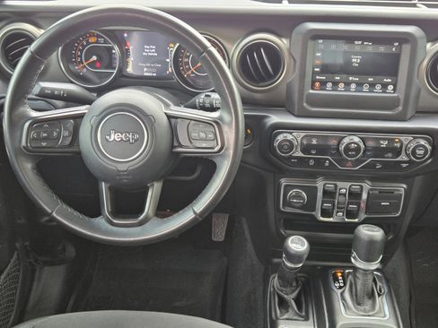 Used 2020 Jeep Wrangler Unlimited Sport AWD/4WD image 13