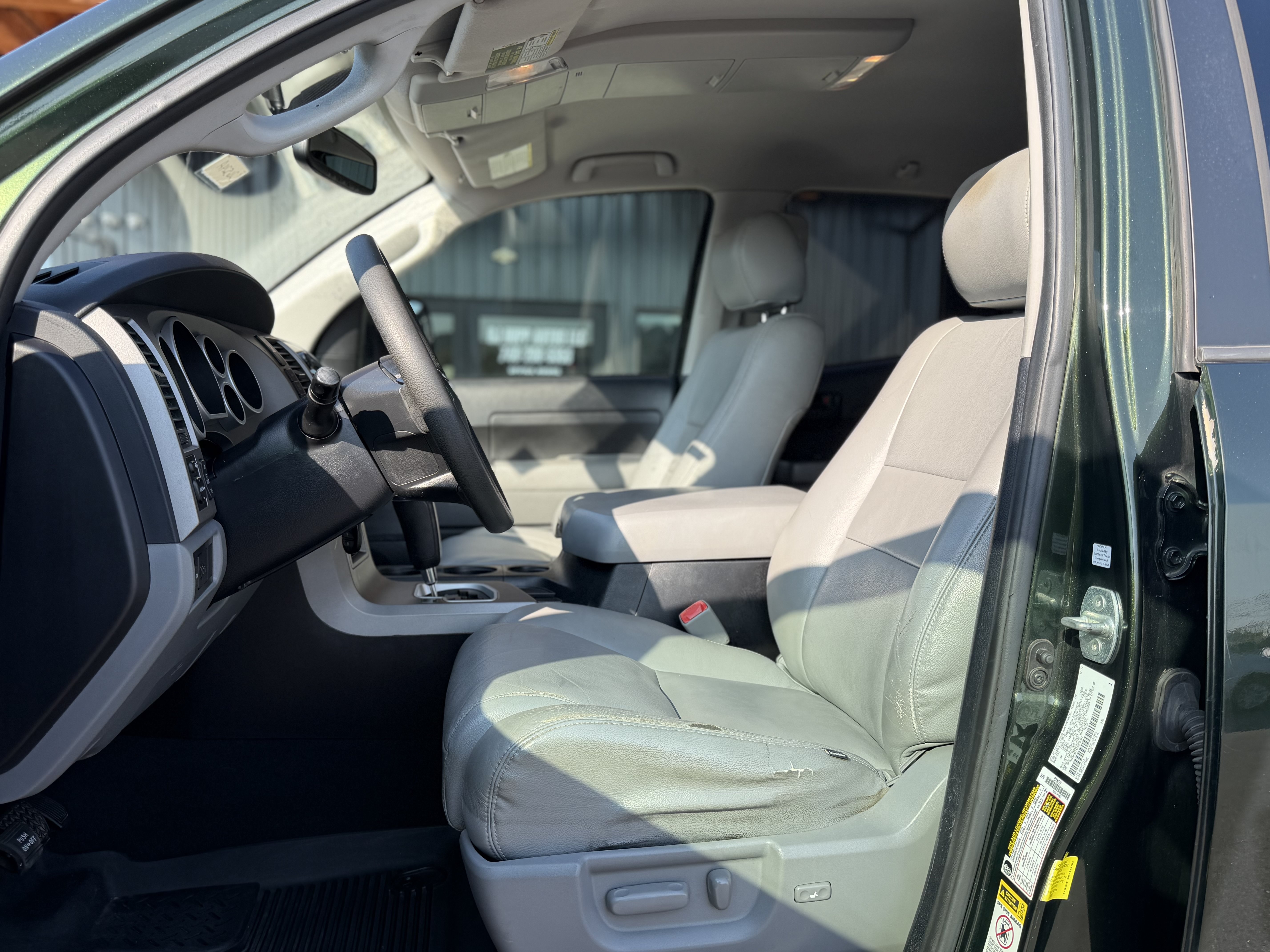 Used 2013 Toyota Tundra 2WD Double Cab w/ SR5 Pkg image 9