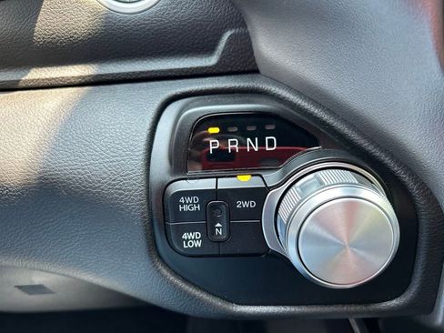 Used 2024 RAM 2500 Laramie w/ Sport Appearance Package image 39