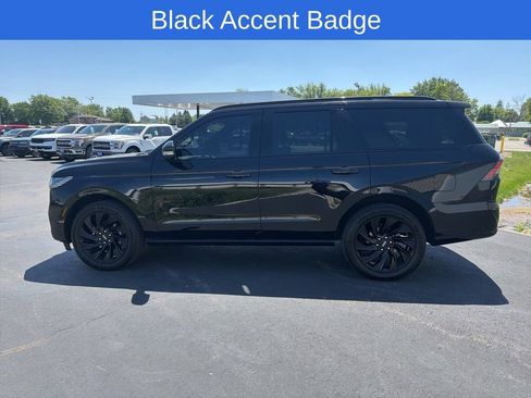Used 2025 Lincoln Navigator Reserve w/ Jet Appearance Package AWD/4WD image 7