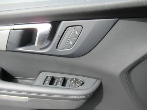 Used 2026 Buick Enclave Preferred FWD image 23