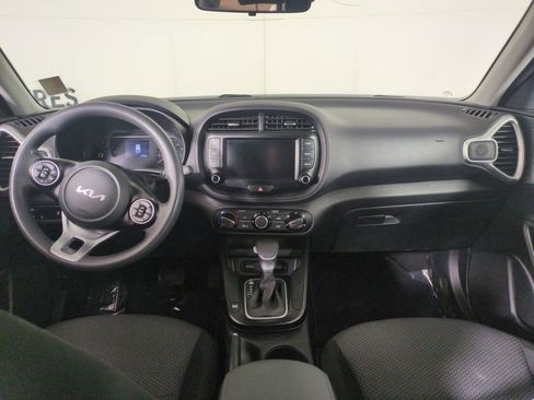 Used 2022 Kia Soul LX w/ Technology Package image 15