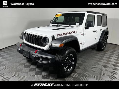Used 2025 Jeep Wrangler Unlimited Rubicon AWD/4WD image 1