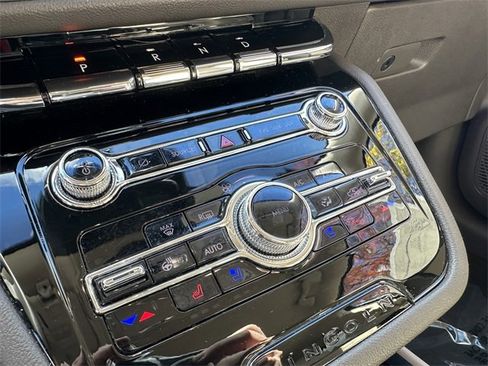 Certified 2022 Lincoln Corsair AWD w/ Equipment Group 101A image 24