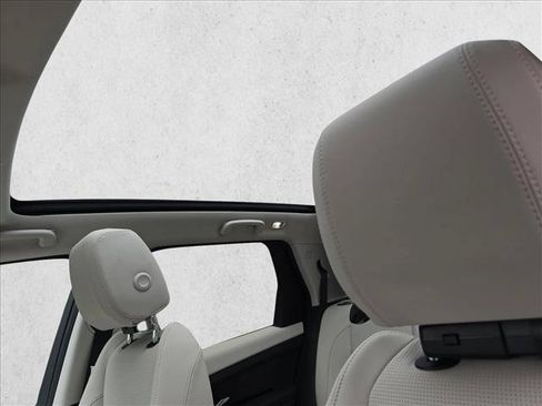 Certified 2025 Land Rover Discovery Sport S AWD/4WD image 30
