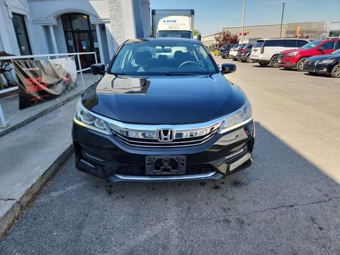 Used 2016 Honda Accord EX image 8