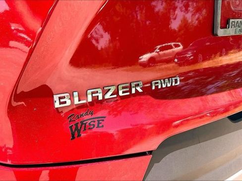 Used 2025 Chevrolet Blazer LT AWD/4WD image 8