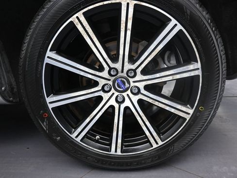 Used 2015 Volvo XC60 T6 Premier Plus AWD/4WD image 9