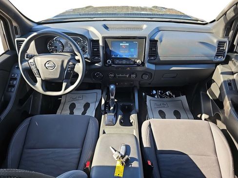 Used 2023 Nissan Frontier SV w/ Midnight Edition Package image 12