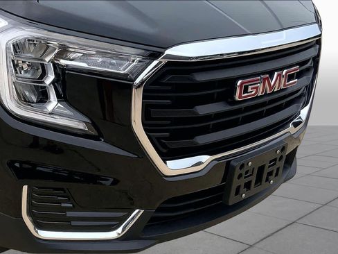 Certified 2024 GMC Terrain SLE AWD/4WD image 29