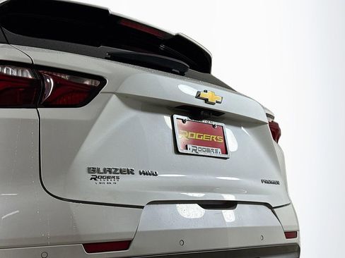 Used 2020 Chevrolet Blazer Premier w/ Driver Confidence II Package image 24