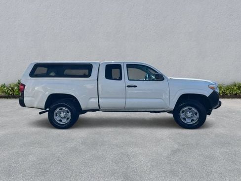 Used 2021 Toyota Tacoma SR image 5
