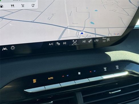 Used 2025 Buick Enclave Sport Touring image 21