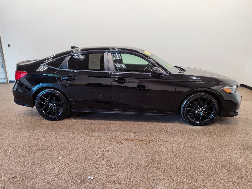 Used 2023 Honda Civic Sport image 2