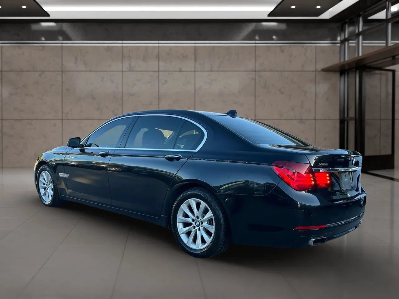 Used 2013 BMW 740Li xDrive AWD/4WD image 2