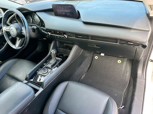 Used 2019 MAZDA MAZDA3 w/Preferred Pkg image 31