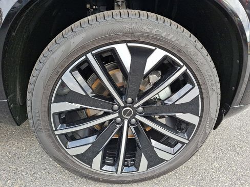 New 2026 Volvo XC90 B6 Ultra w/ Protection Package Premier AWD/4WD image 5