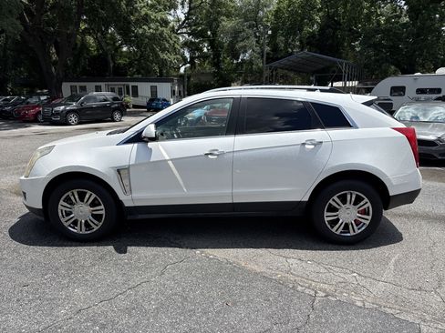 Used 2013 Cadillac SRX Luxury image 2
