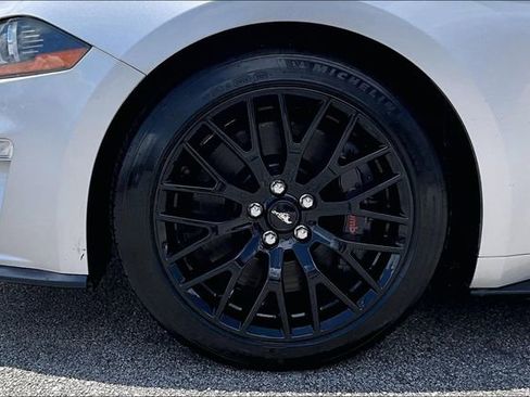 Used 2019 Ford Mustang GT Premium w/ GT Performance Package RWD image 30