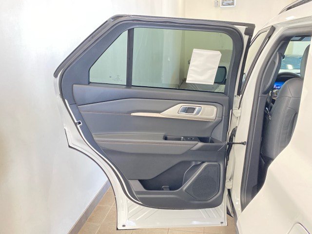 New 2027 Ford Explorer Active w/ Active Comfort Package AWD/4WD image 9