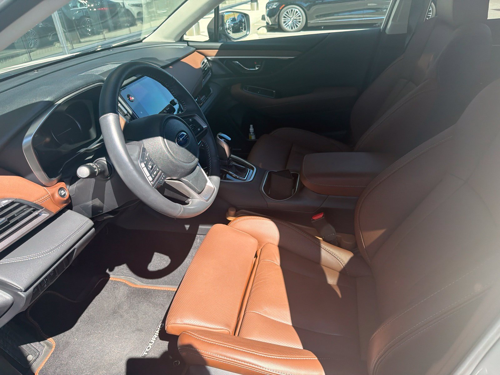 Used 2025 Subaru Outback Touring w/ Popular Package #2 AWD/4WD image 5