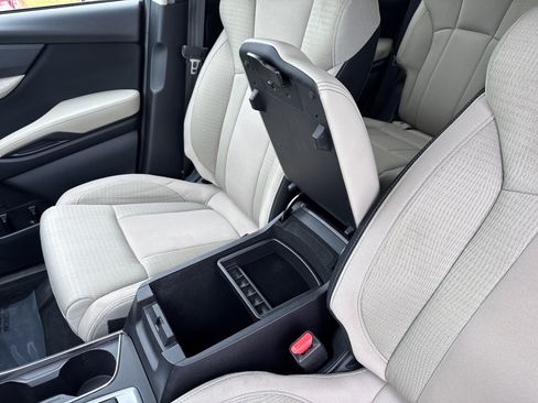 Used 2019 Subaru Ascent Premium AWD/4WD image 13