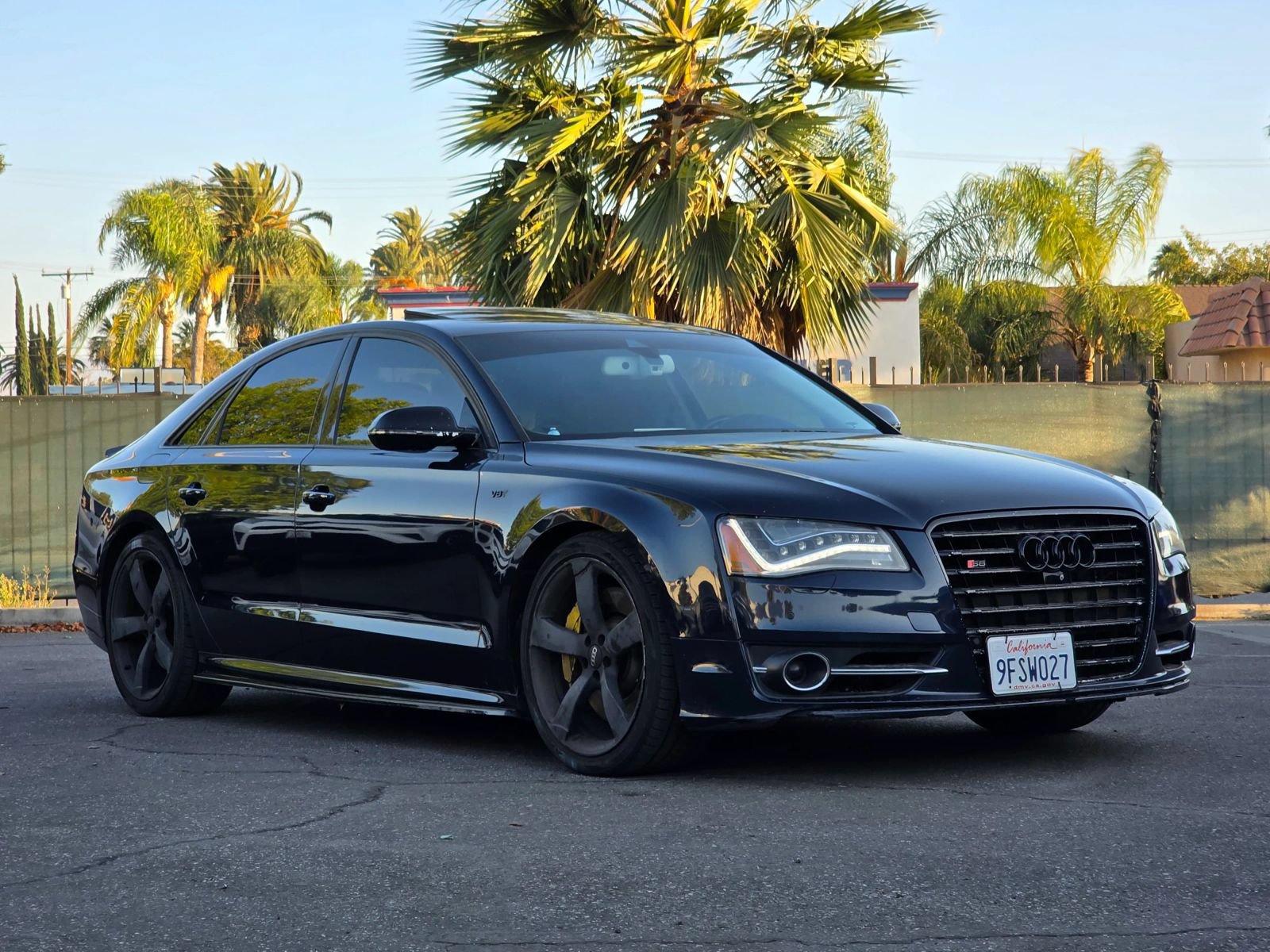 Used 2013 Audi S8 w/ Full Leather Pkg AWD/4WD image 1