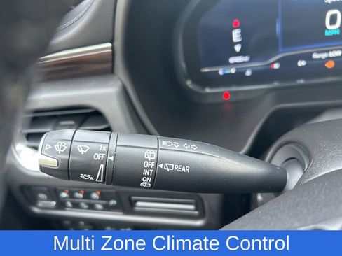 Used 2022 Chevrolet Tahoe Z71 w/ Luxury Package image 10