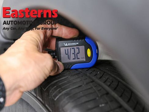 Used 2023 Nissan Rogue SV w/ SV Premium Package AWD/4WD image 30